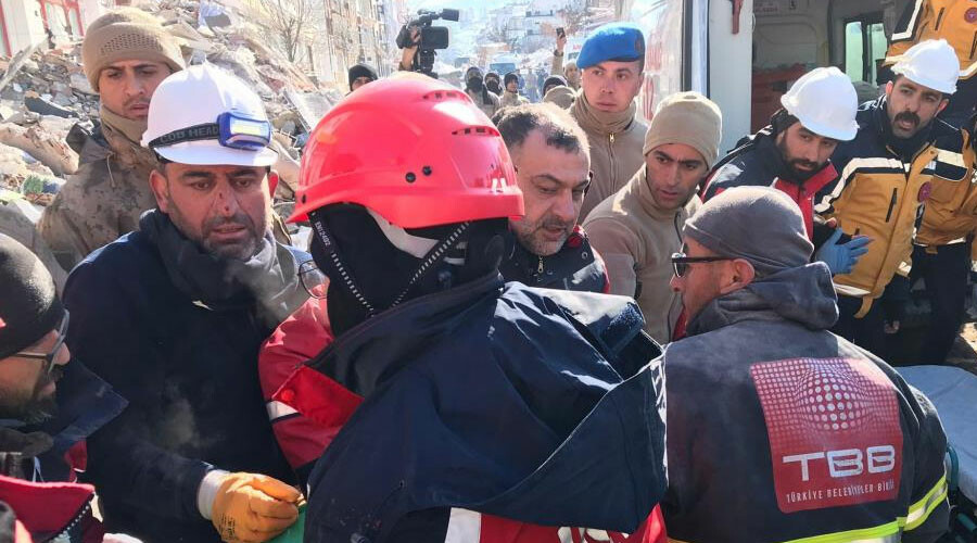 Hatay ve Malatya’dan 80 saat sonra çifte mutluluk! Enkazdan sağ çıktılar Hatay ve Malatya’dan 80 saat sonra çifte mutluluk! Enkazdan sağ çıktılar