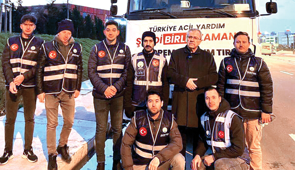 İhlas Vakfının tırları deprem bölgesinde