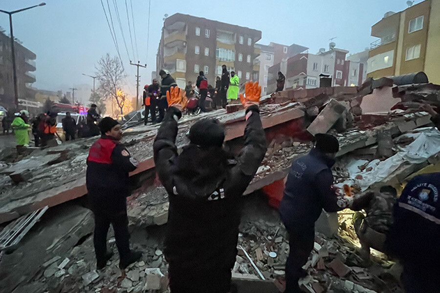Yunan deprem uzmanından Türkiye yorumu: Daha önce böyle bir şey görmedim yıkılan bölge Yunanistan kadar Yunan deprem uzmanından Türkiye yorumu: Daha önce böyle bir şey görmedim yıkılan bölge Yunanistan kadar