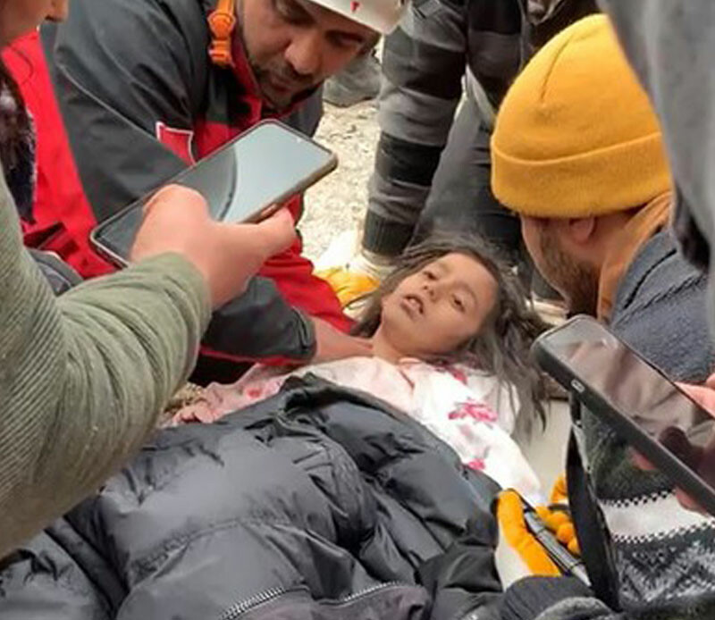 100 saat sonra hayata merhaba! İnanılmaz kurtuluşlar peş peşe geldi