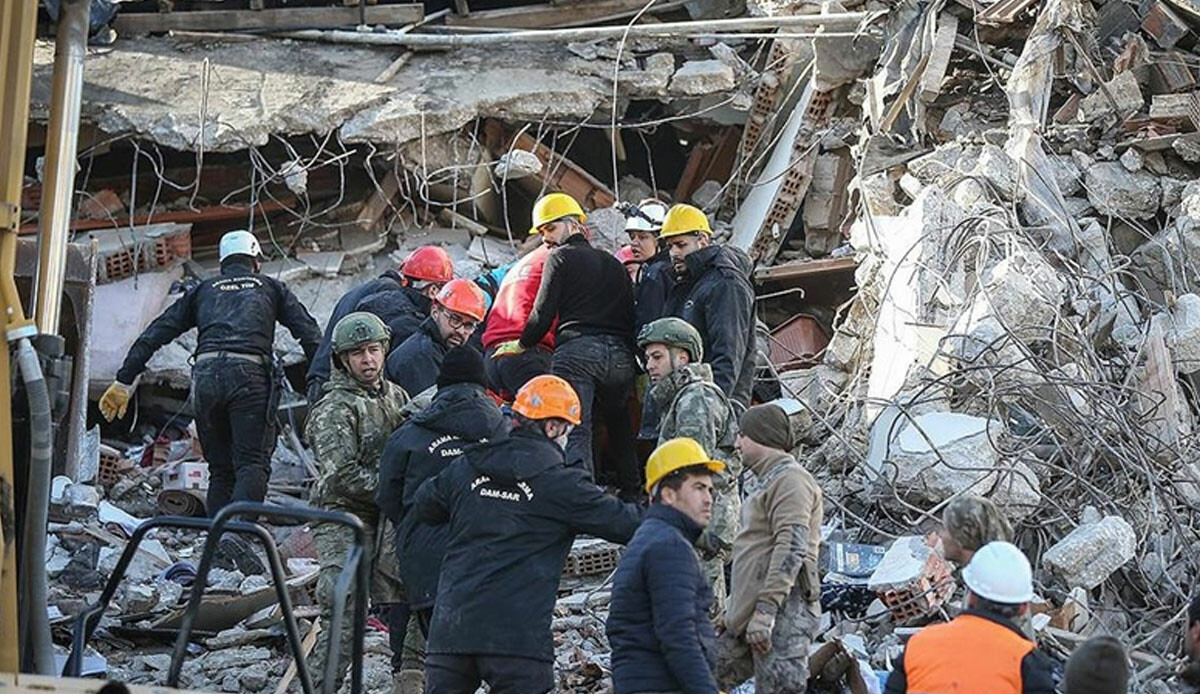 108 saat sonra enkazdan çıkarıldı: Kahramanmaraş'ta bir can daha kurtuldu! 108 saat sonra enkazdan çıkarıldı: Kahramanmaraş'ta bir can daha kurtuldu!