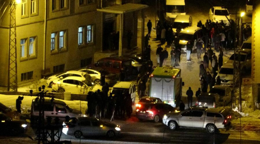 Araba alma hayaliyle gittikleri Hatay’dan ölüm haberleri geldi: Baba-oğulun cansız bedeni enkazdan çıkarıldı