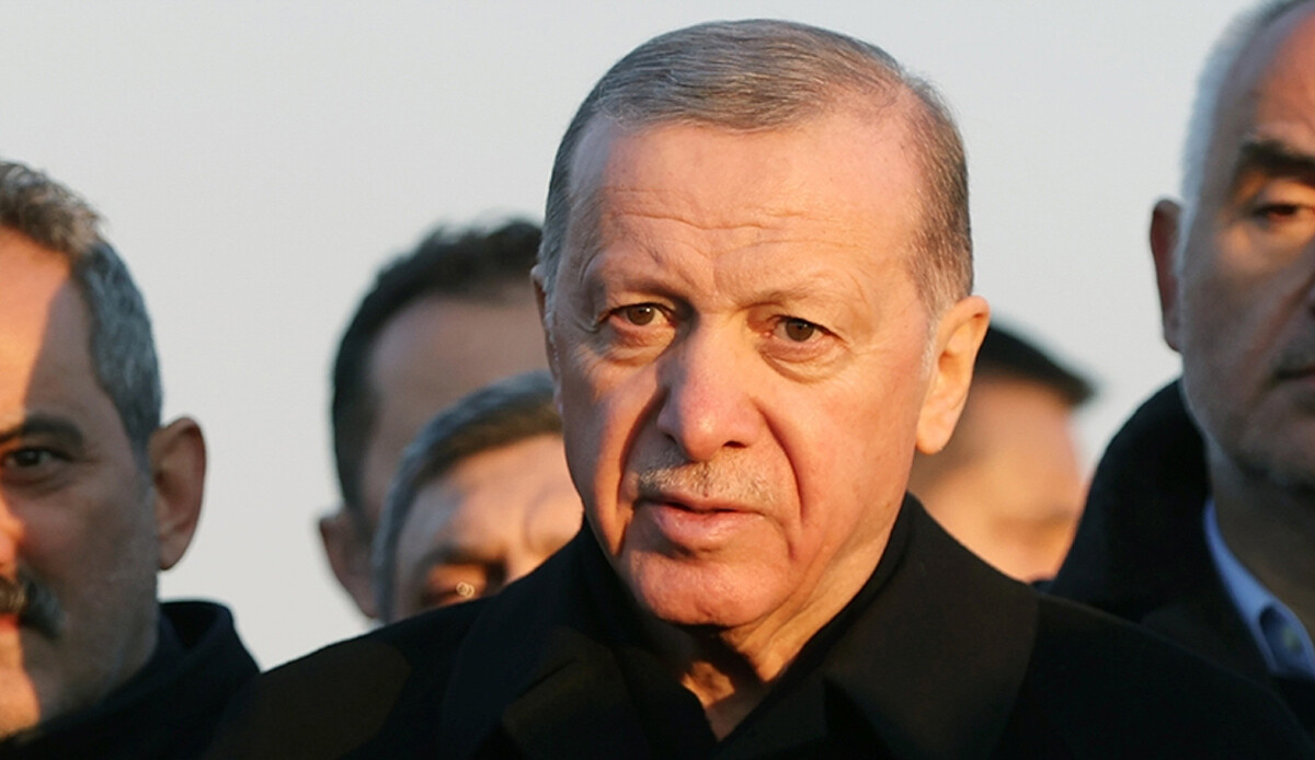 Cumhurbaşkanı Erdoğan depremin vurduğu Diyarbakır'a gitti Cumhurbaşkanı Erdoğan depremin vurduğu Diyarbakır'a gitti