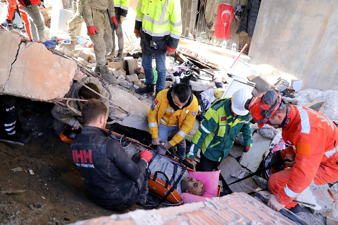 Son dakika! Kahramanmaraş depreminde yedinci gün: Asrın felaketinde can kaybı günden güne artıyor
