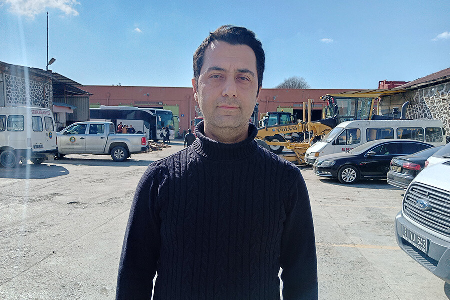 Depremin ortasındaki ilçede tek bir bina bile yıkılmadı... Belediye Başkanı 'Kaçak binaya izin vermiyoruz' dedi