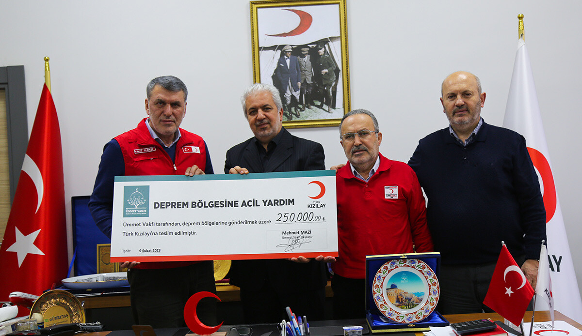 Ümmet Vakfı’ndan Depremzedelere Destek Ümmet Vakfı’ndan Depremzedelere Destek
