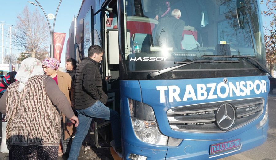 Trabzonspor - Basel maçı oynanacak mı? Ahmet Ağaoğlu: Tüm gelir depremzedelere bağışlanacak Trabzonspor - Basel maçı oynanacak mı? Ahmet Ağaoğlu: Tüm gelir depremzedelere bağışlanacak