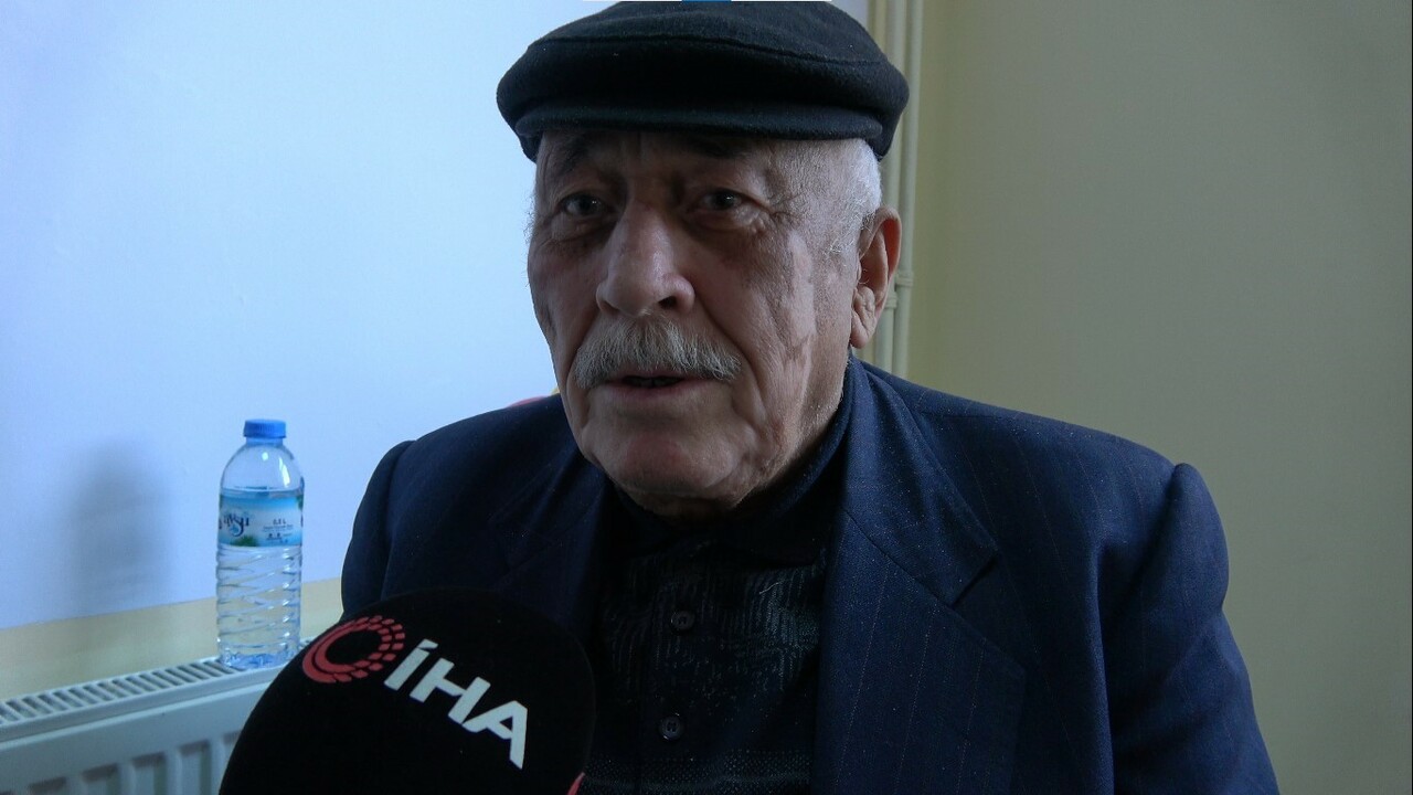 Depremzedeler dehşet anlarını anlattı: Kıyamet gibiydi Depremzedeler dehşet anlarını anlattı: Kıyamet gibiydi