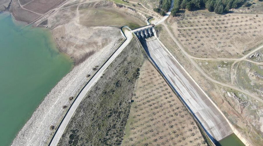 Deprem provokatörlerin yalanı ortaya çıktı! 'Patladı' denilen barajda su yok