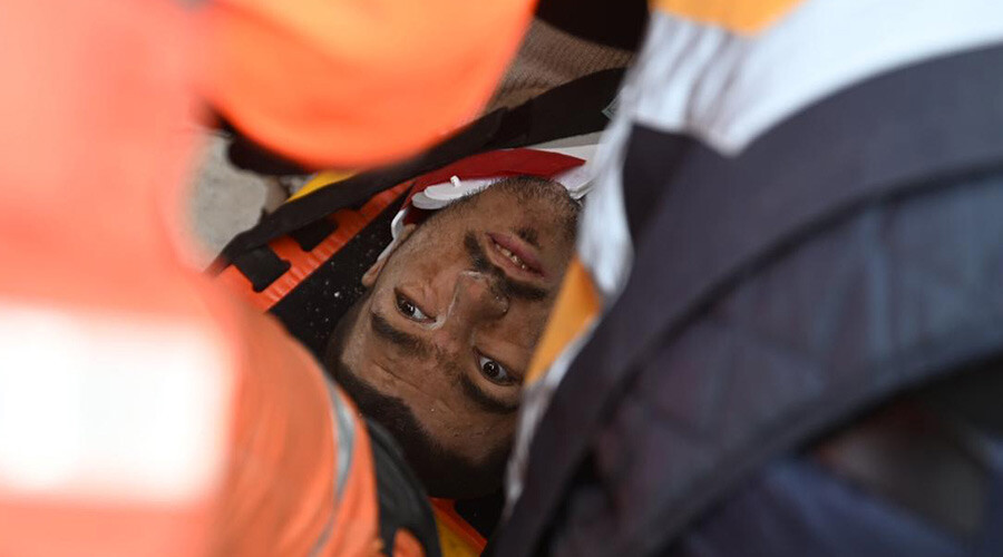 Son dakika deprem haberleri: Türkiye'ye umut oldular! Depremin 8. gününde sevindiren haberler peş peşe geldi Son dakika deprem haberleri: Türkiye'ye umut oldular! Depremin 8. gününde sevindiren haberler peş peşe geldi