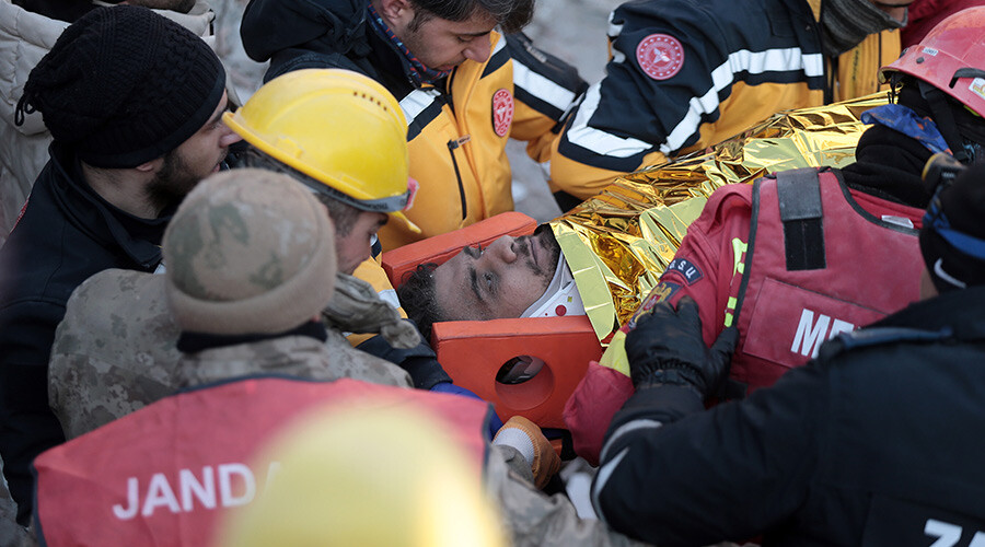 Son dakika deprem haberleri: Türkiye'ye umut oldular! Depremin 8. gününde sevindiren haberler peş peşe geldi Son dakika deprem haberleri: Türkiye'ye umut oldular! Depremin 8. gününde sevindiren haberler peş peşe geldi