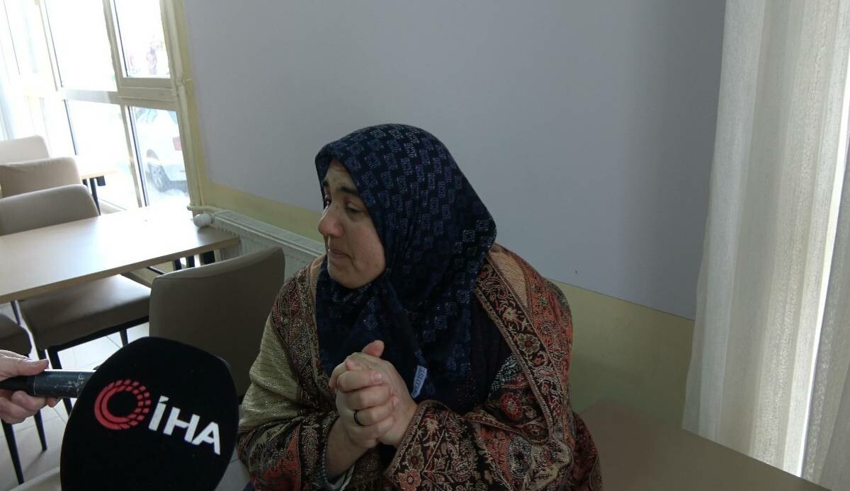 Depremzedeler dehşet anlarını anlattı: Kıyamet gibiydi Depremzedeler dehşet anlarını anlattı: Kıyamet gibiydi