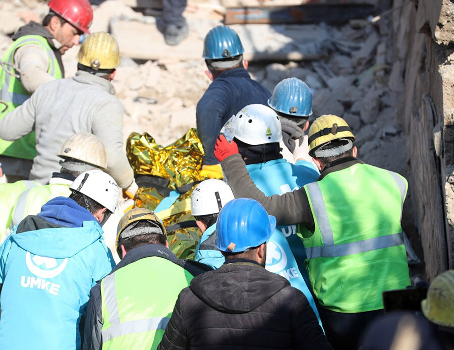 Son dakika deprem haberleri: Türkiye'ye umut oldular! Depremin 8. gününde sevindiren haberler peş peşe geldi Son dakika deprem haberleri: Türkiye'ye umut oldular! Depremin 8. gününde sevindiren haberler peş peşe geldi