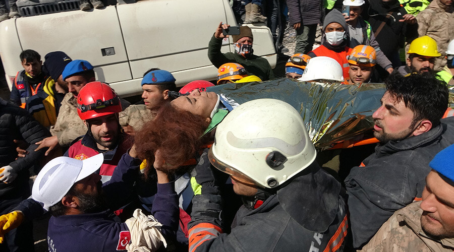 Son dakika deprem haberleri: Türkiye'ye umut oldular! Depremin 8. gününde sevindiren haberler peş peşe geldi Son dakika deprem haberleri: Türkiye'ye umut oldular! Depremin 8. gününde sevindiren haberler peş peşe geldi