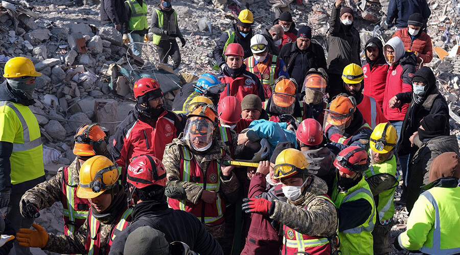 Son dakika deprem haberleri: Türkiye'ye umut oldular! Depremin 8. gününde sevindiren haberler peş peşe geldi Son dakika deprem haberleri: Türkiye'ye umut oldular! Depremin 8. gününde sevindiren haberler peş peşe geldi
