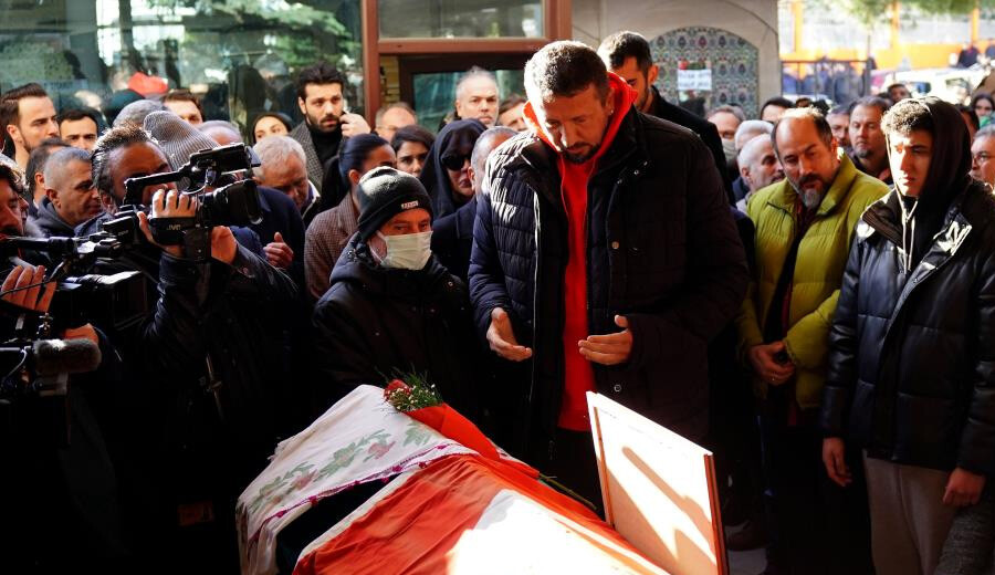 Depremde hayatını kaybeden milli basketbolcu Nilay Aydoğan son yolculuğuna uğurlandı Depremde hayatını kaybeden milli basketbolcu Nilay Aydoğan son yolculuğuna uğurlandı