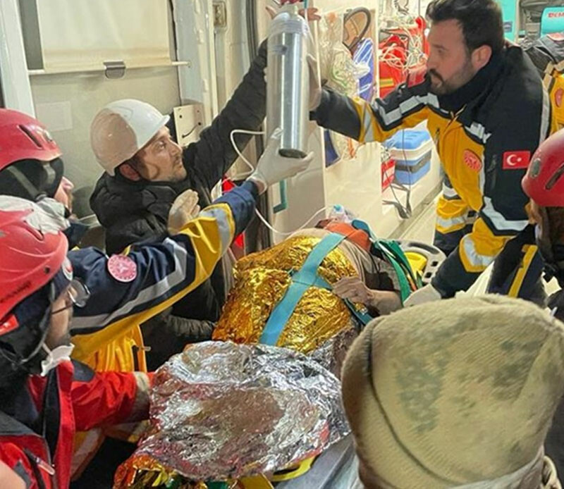 Son Dakika... Kahramanmaraş'ta 42 yaşındaki Melike 222. saatte sağ olarak çıkarıldı