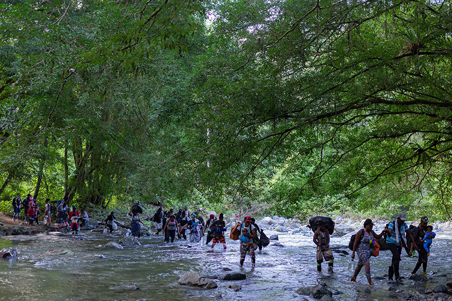 Panama'da göçmen taşıyan otobüs kaza yaptı: 39 ölü, 20 yaralı Panama'da göçmen taşıyan otobüs kaza yaptı: 39 ölü, 20 yaralı