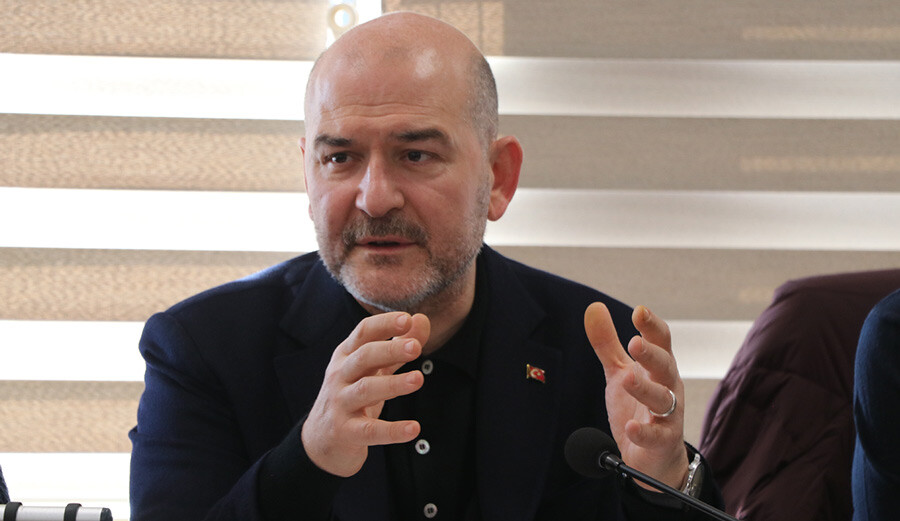 Bakan Soylu 'yağma' iddialarına cevap verdi: İhbarların yüzde 99'u boş Bakan Soylu 'yağma' iddialarına cevap verdi: İhbarların yüzde 99'u boş