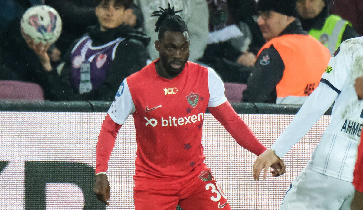 Christian Atsu enkaz altında mı, hastanede mi? Ganalı futbolcunun Türkiye temsilcisi Lütfü Savaş'a tepkili... Christian Atsu enkaz altında mı, hastanede mi? Ganalı futbolcunun Türkiye temsilcisi Lütfü Savaş'a tepkili...