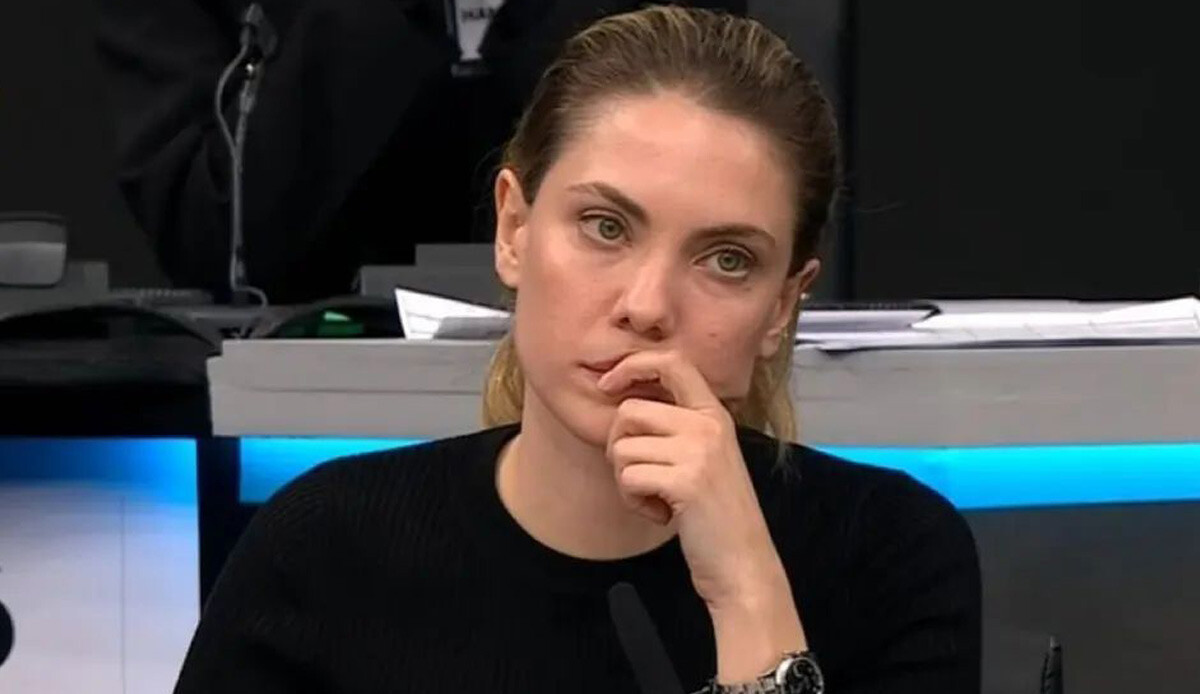 Eda Ece’nin ‘Türkiye Tek Yürek’ yardım gecesine makyajsız katılması sosyal medyada gündem oldu