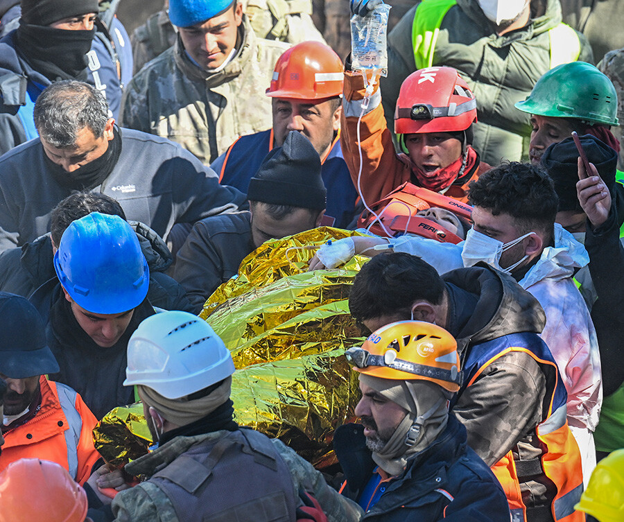 248 saat sonra kurtarılan Aleyna Ölmez'in sağlık durumuna ilişkin açıklama geldi 248 saat sonra kurtarılan Aleyna Ölmez'in sağlık durumuna ilişkin açıklama geldi