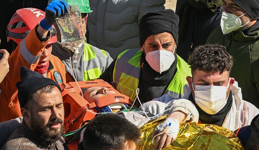 Son Dakika 11. günde yeni umut! 17 yaşındaki Aleyna 248 saat sonra kurtarıldı: Bazı şeyleri tıbben izah edilemiyor Son Dakika 11. günde yeni umut! 17 yaşındaki Aleyna 248 saat sonra kurtarıldı: Bazı şeyleri tıbben izah edilemiyor