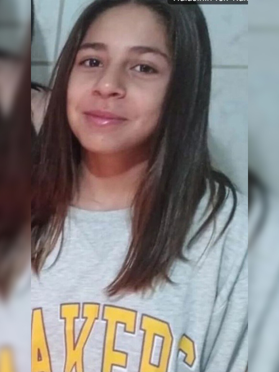 Depremde bütün ailesini kaybetti, kayıp kızını bulma umuduna tutundu