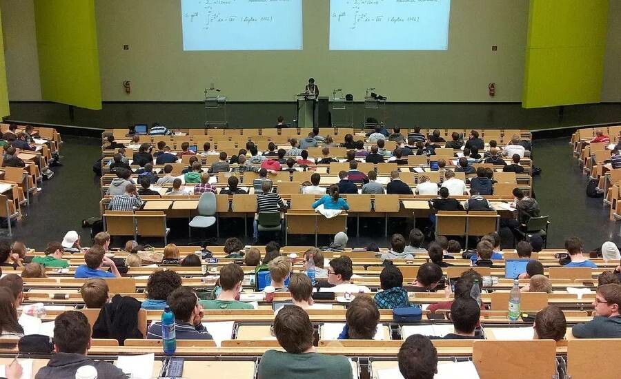 Hibrit eğitim modeli nedir? Uygulamalı bölümler hangileri?