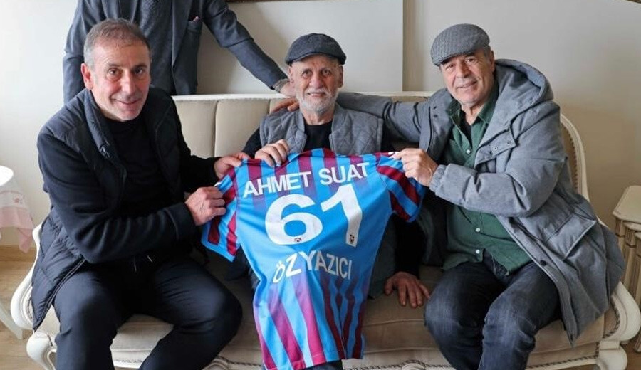 Trabzonspor efsanesi Ahmet Suat Özyazıcı'nın cenazesi Sülüklü Mezarlığı’nda toprağa verildi