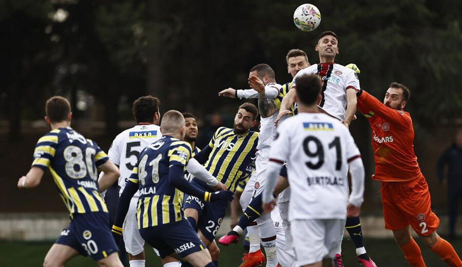 Hazırlık maçı: Fenerbahçe: 4 - Karagümrük: 2 Hazırlık maçı: Fenerbahçe: 4 - Karagümrük: 2