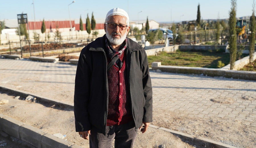 İmam, defin sırasında yaşadığı acı olayı anlattı: Karışma, o annesiyle beraber olsun