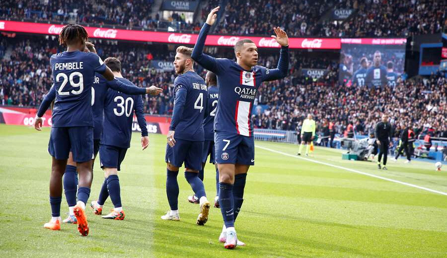 PSG - Lille (4-3 Özet) 7 gollü maçta son sözü 90+5'te Lionel Messi söyledi