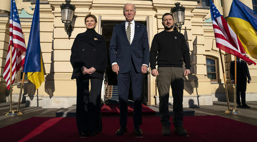 Savaşın yıldönümü öncesinde Biden'dan Kiev'e sürpriz ziyaret: Putin'e meydan okudu! Savaşın yıldönümü öncesinde Biden'dan Kiev'e sürpriz ziyaret: Putin'e meydan okudu!