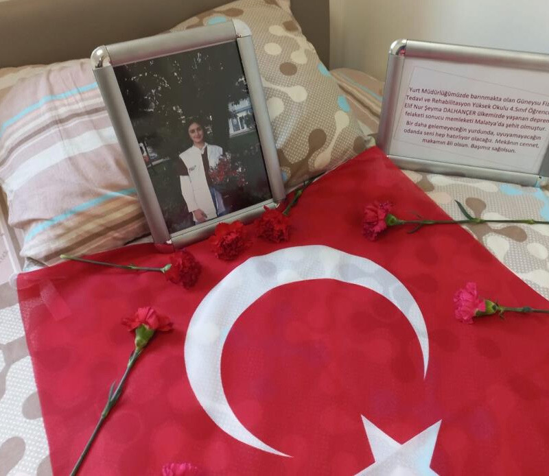 Erdoğan depremde hayatını kaybeden Şeyma’nın annesiyle konuştu! Anısı okulda yaşatılacak