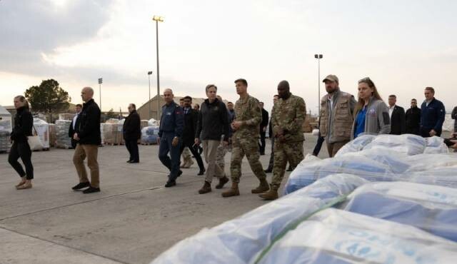 ABD deprem yardımını 185 milyon dolara çıkardığını duyurdu