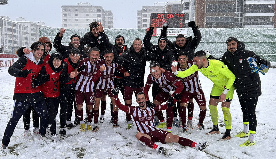 Deprem nedeniyle hangi takımlar ligden çekildi? Elazığspor'la birlikte sayı 10'a yükseliyor Deprem nedeniyle hangi takımlar ligden çekildi? Elazığspor'la birlikte sayı 10'a yükseliyor