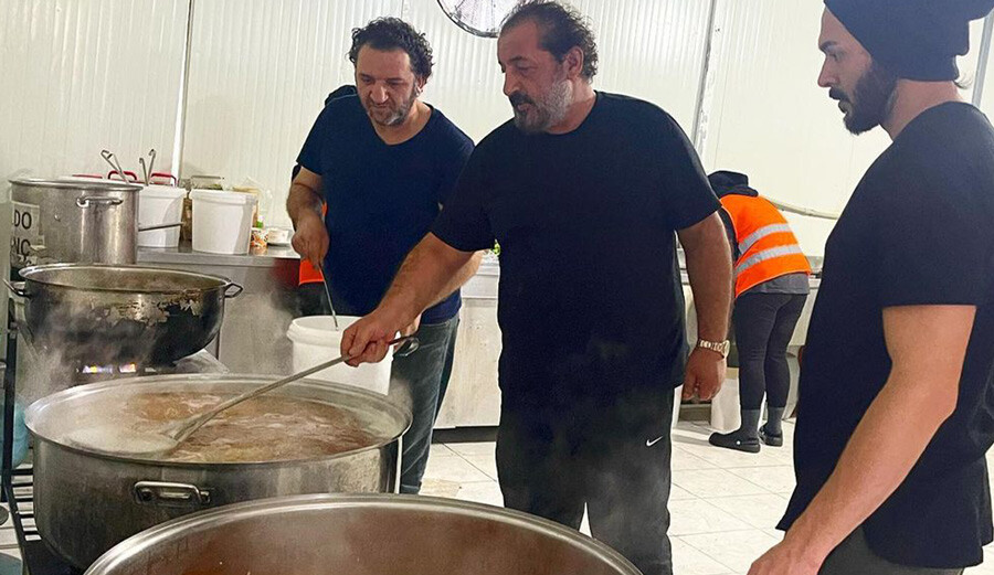 Depreme yakalanan Mehmet Şef korku dolu anları tek cümleyle özetledi