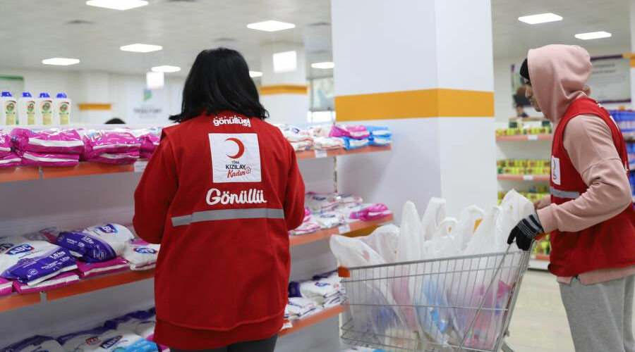 Kızılay’dan depremzedelere ücretsiz hizmet: Sosyal marketlerin sayısı 12’ye çıkarıldı Kızılay’dan depremzedelere ücretsiz hizmet: Sosyal marketlerin sayısı 12’ye çıkarıldı