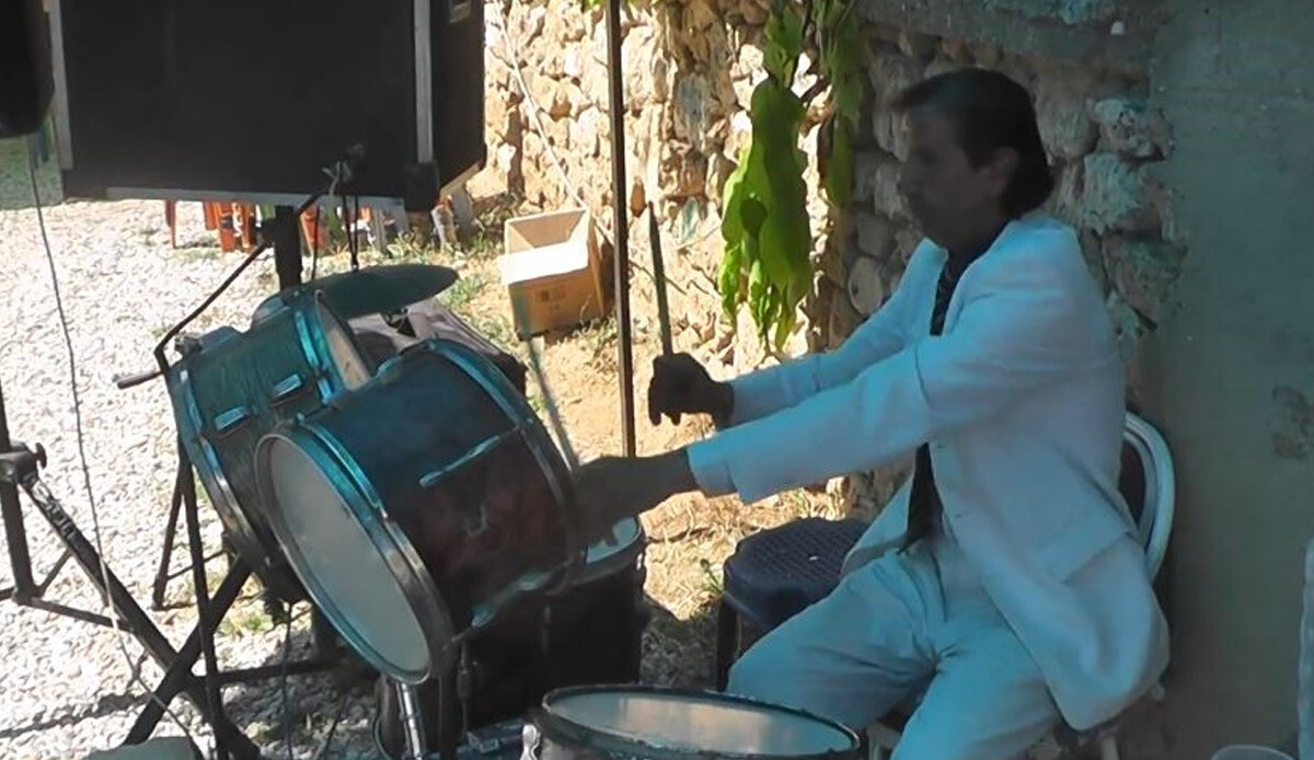 Fenomen davulcudan acı haber geldi: Cesedi korkunç şekilde bulundu