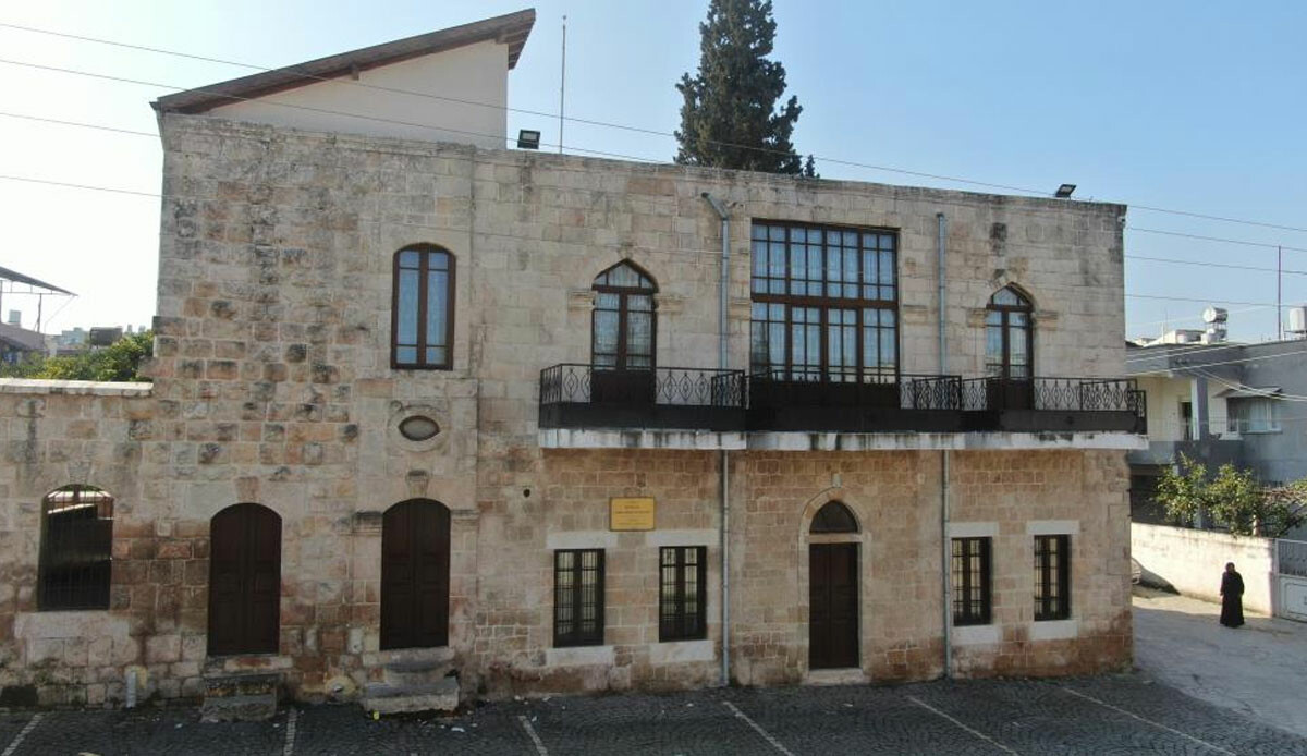 Tam tamına 107 senelik... Deprem yıktı geçti, Cemil Meriç'in evi dimdik ayakta kaldı! Tam tamına 107 senelik... Deprem yıktı geçti, Cemil Meriç'in evi dimdik ayakta kaldı!