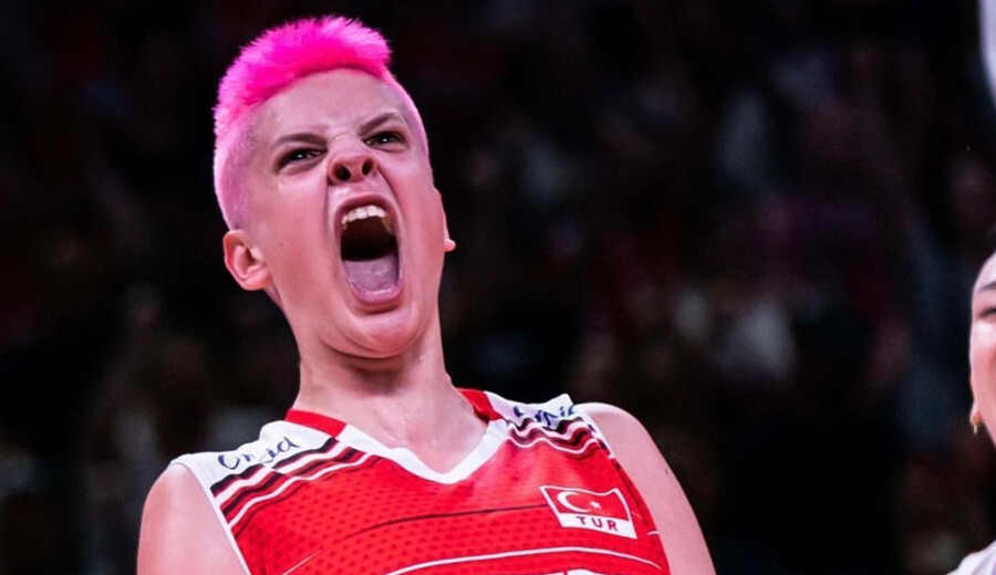 Ebrar Karakurt İtalya'dan Rusya'ya gidiyor, milli voleybolcunun yıllık kazancı 800 bin dolar!