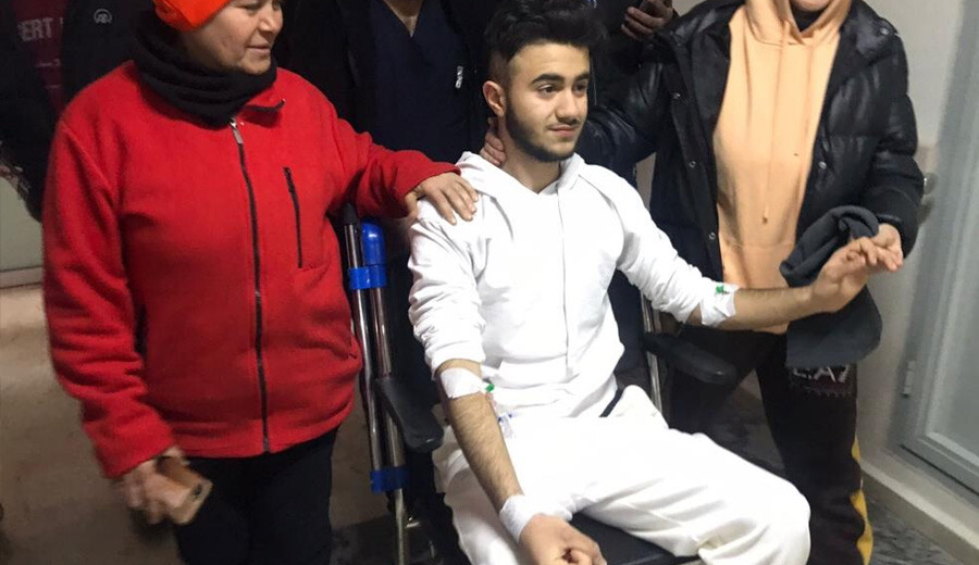 Eskişehirspor'a transfer olmanın hayaliyle uyumuştu, enkazdan kurtarılan Adnan Muhammet'in hayali gerçek oluyor Eskişehirspor'a transfer olmanın hayaliyle uyumuştu, enkazdan kurtarılan Adnan Muhammet'in hayali gerçek oluyor