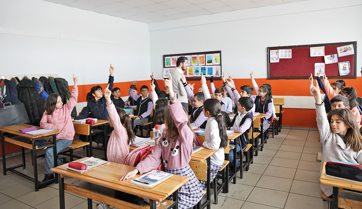 Eğitim uzmanı uyardı: Okulların kapatılma tarihi ileriye alınsın