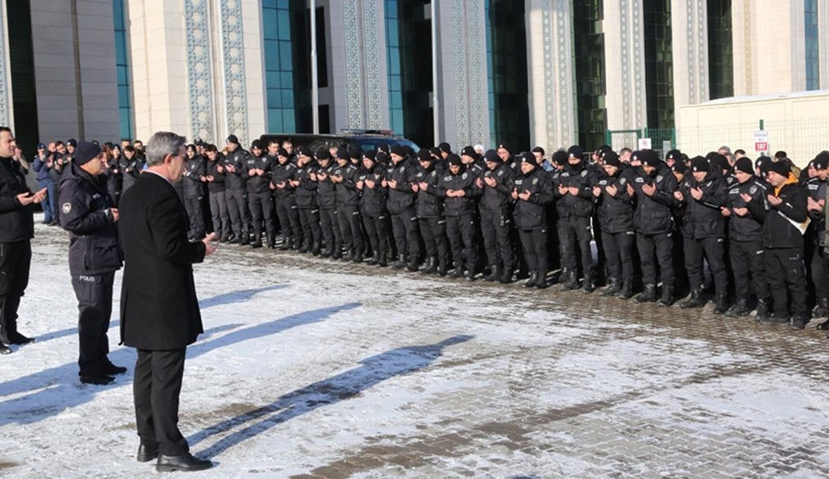 300 polis, dualarla deprem bölgesi Malatya ve Adıyaman'a gönderildi