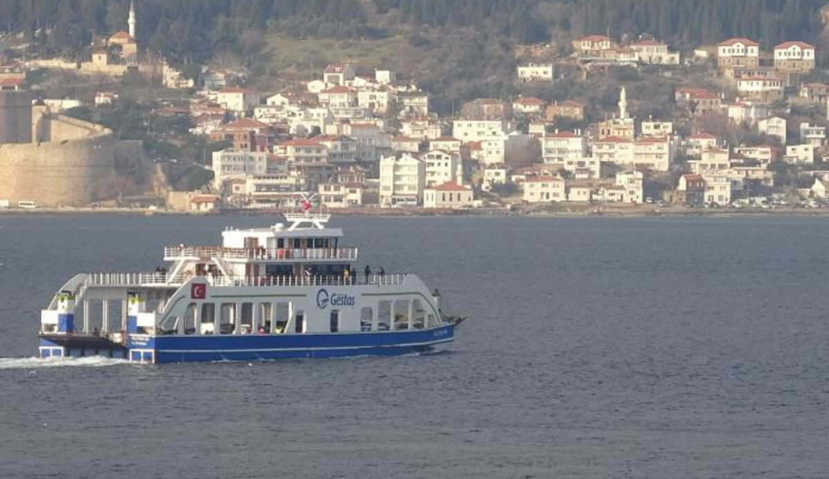 Yola çıkacaklar dikkat! Bozcaada ve Gökçeada’ya yarınki tüm feribot seferleri iptal edildi