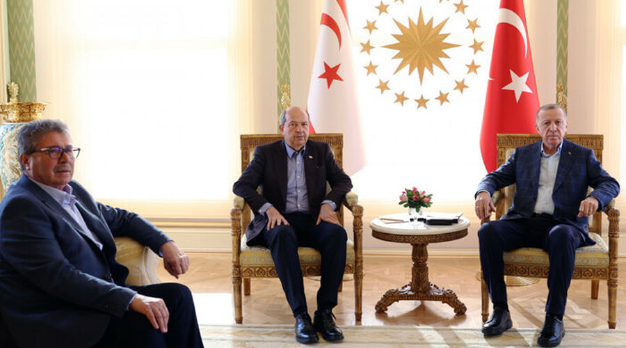 Cumhurbaşkanı Erdoğan, KKTC Cumhurbaşkanı ve Başbakanı'nı kabul etti