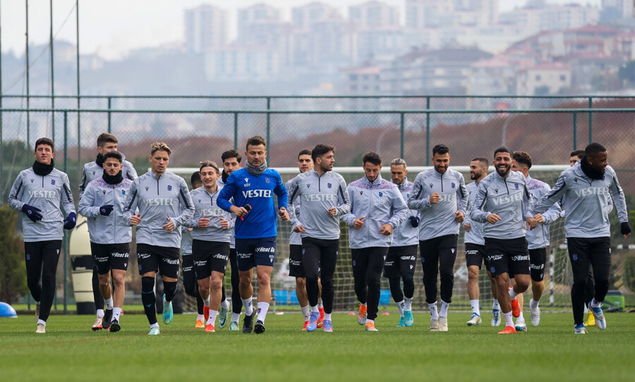 Trabzonspor'da takımın maliyeti artı, başarı gitti Trabzonspor'da takımın maliyeti artı, başarı gitti