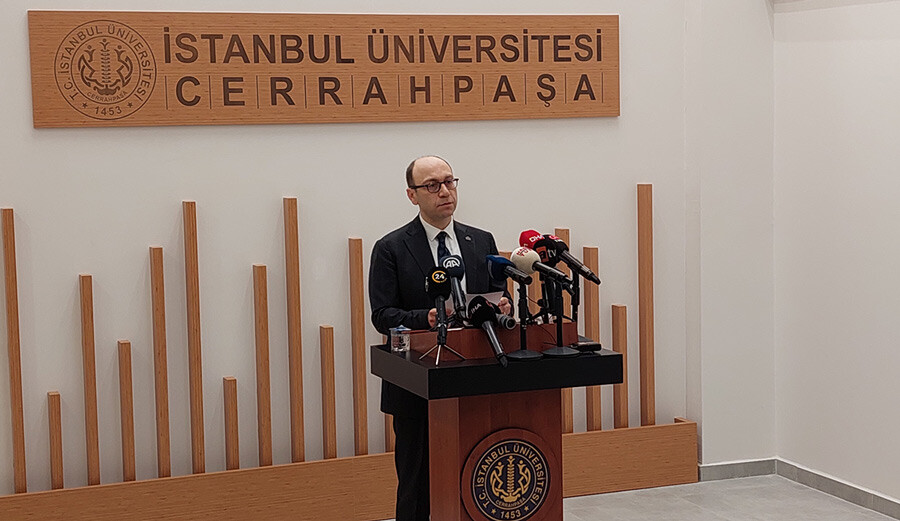 Cerrahpaşa Tıp'ta hasta kabulü ve ameliyatlar durduruldu, iki bölüm dışında binalar hizmet vermeyecek Cerrahpaşa Tıp'ta hasta kabulü ve ameliyatlar durduruldu, iki bölüm dışında binalar hizmet vermeyecek