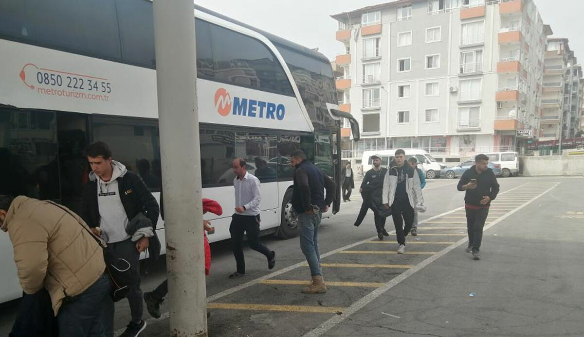 Depremzedeler geri dönüş yolunda: Hatay otogarında yoğunluk oluştu Depremzedeler geri dönüş yolunda: Hatay otogarında yoğunluk oluştu